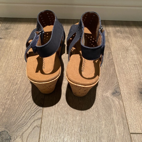 Rockport heels size 8 - Picture 2 of 5